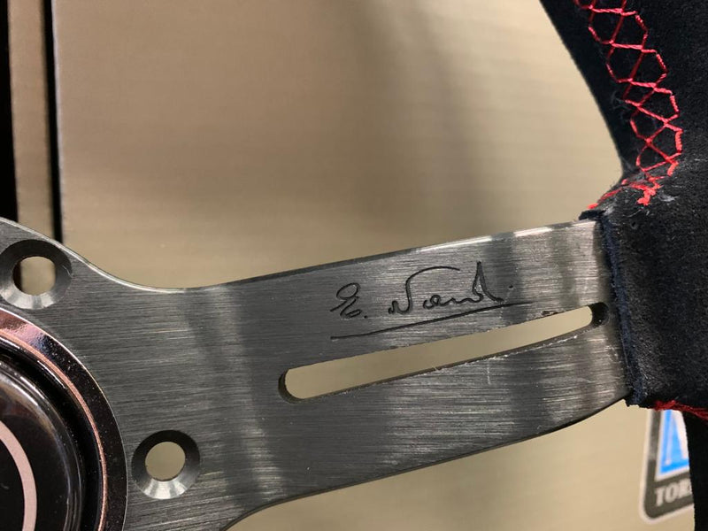 Deep dish quick release steering wheel